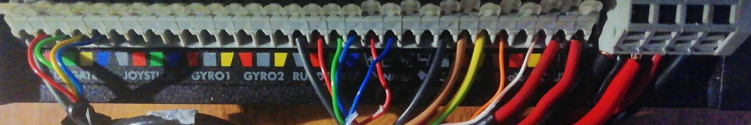 Zona de conexiones PC100
